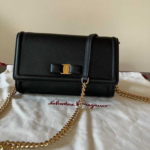 vara crossbody bag